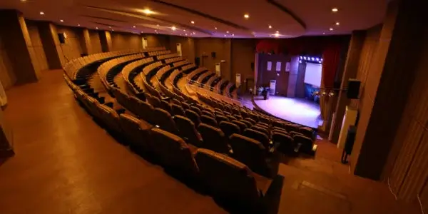 Auditorium-3-600x300