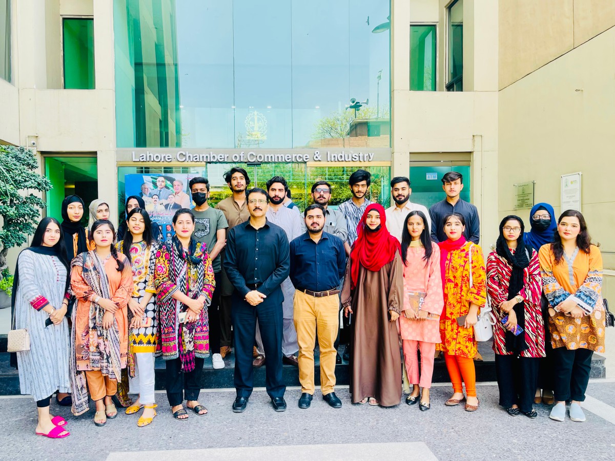 Faculty of Languages & Literature  (FoLL) industry visit to Lahore Chamber of Commerce and Industry (LCCI)