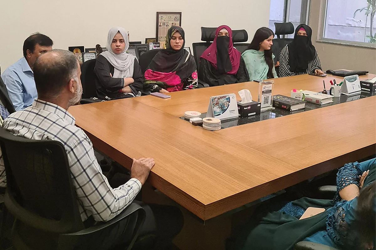 's Three-Week LabXpert Workshop Conclusion with Industry Visit (3)