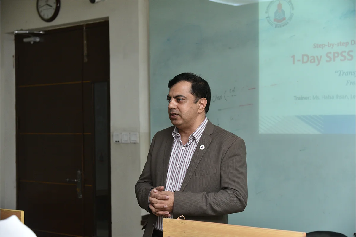 Hands-On SPSS Workshop Step-by-Step Data Analysis (2)