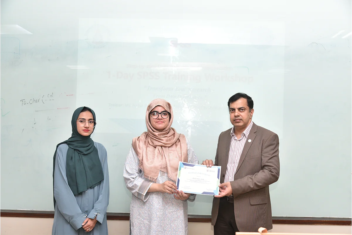 Hands-On SPSS Workshop Step-by-Step Data Analysis (3)