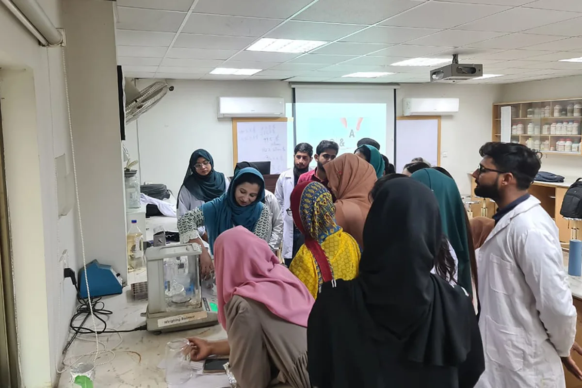 LabXpert 2025 Cosmeceuticals Formulation (4)