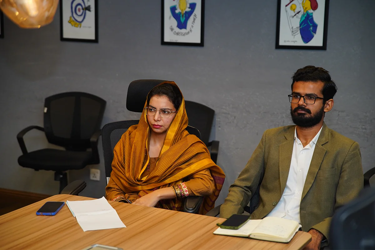 's Faculty Industry Post-Placement Meeting (7)