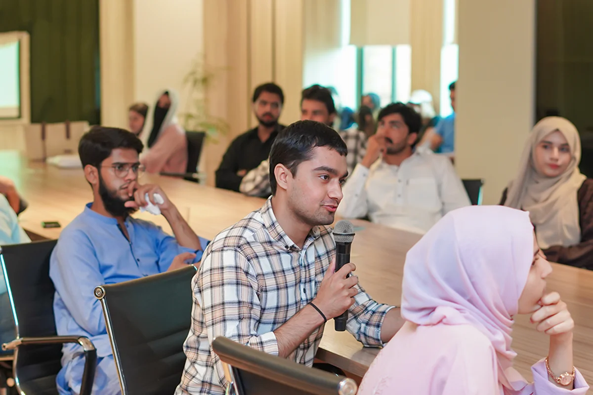 Session on Pakistan-Bangladesh Relation in Post–July 2024 Landscape (6)