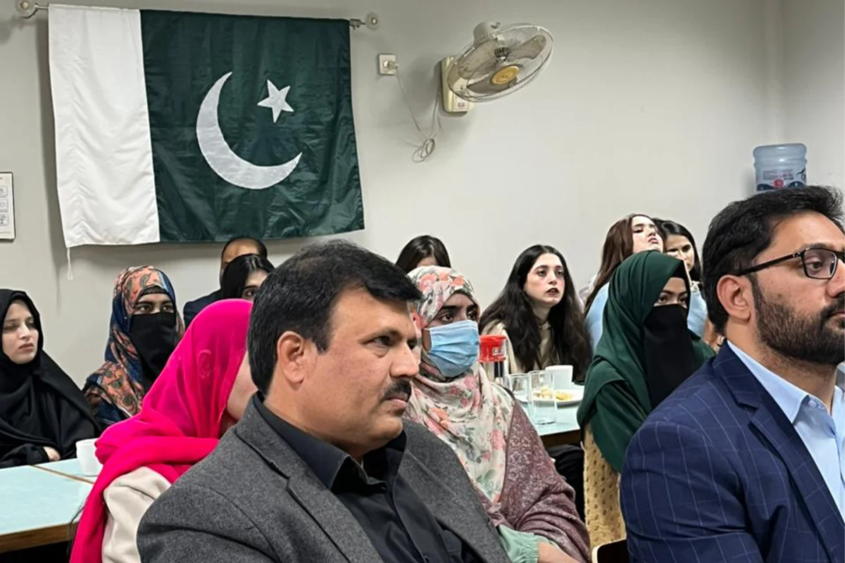 ' Industry Visit to Herbion Pvt. Ltd (2)