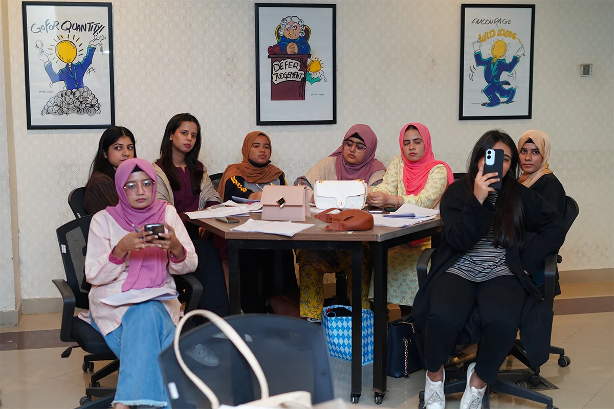 Business Model Design and Product Commercialization Workshop (6)