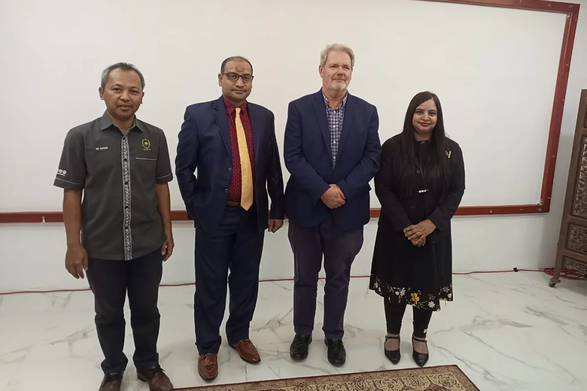 's Particiaption in Trainings and Professorial Talks at Malaysian Universities (18)