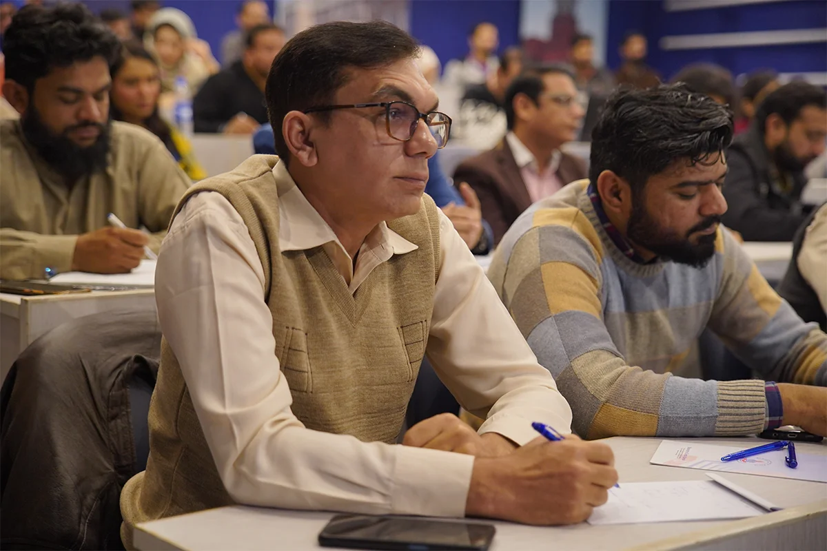 GenAI Training for University Staff to Enable Efficient Workflows (17)