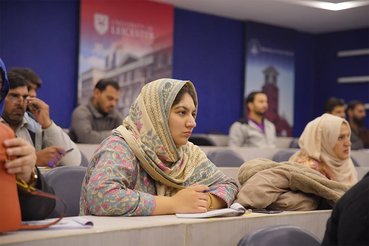 GenAI Training for University Staff to Enable Efficient Workflows (18)