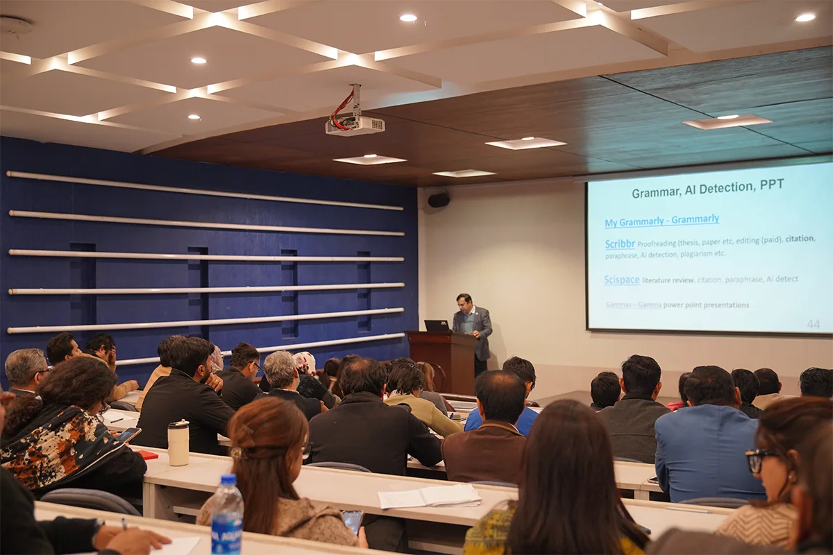 GenAI Training for University Staff to Enable Efficient Workflows (20)