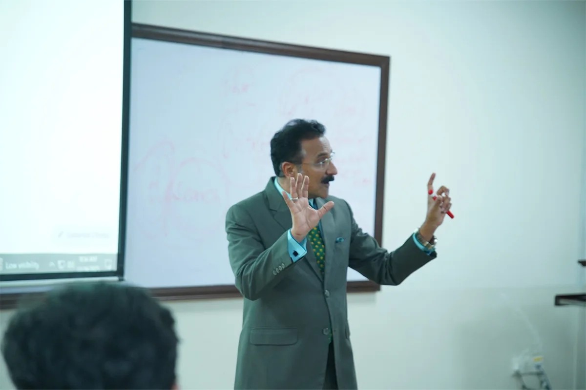 Guest Lecture on Research Methodologies (8)