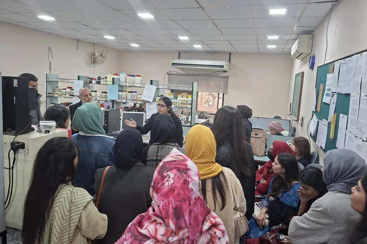 Industrial Visit to National Institute for Biotechnology and Genetic En (7)