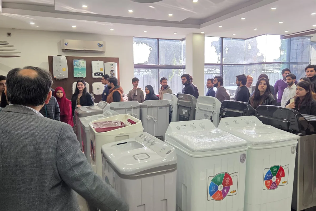 ' Students Industry Visit to Super Asia Group (3)