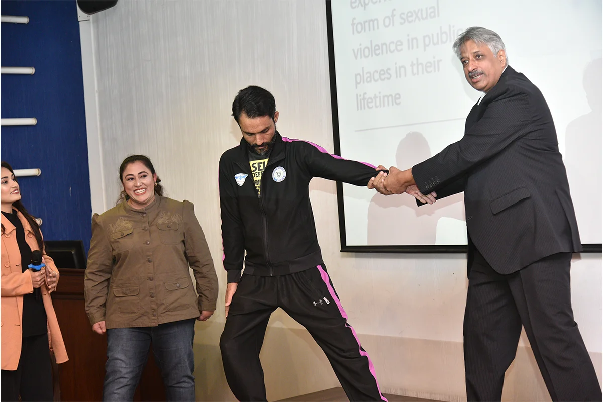 Seminar on Self Defense for Girls (6)