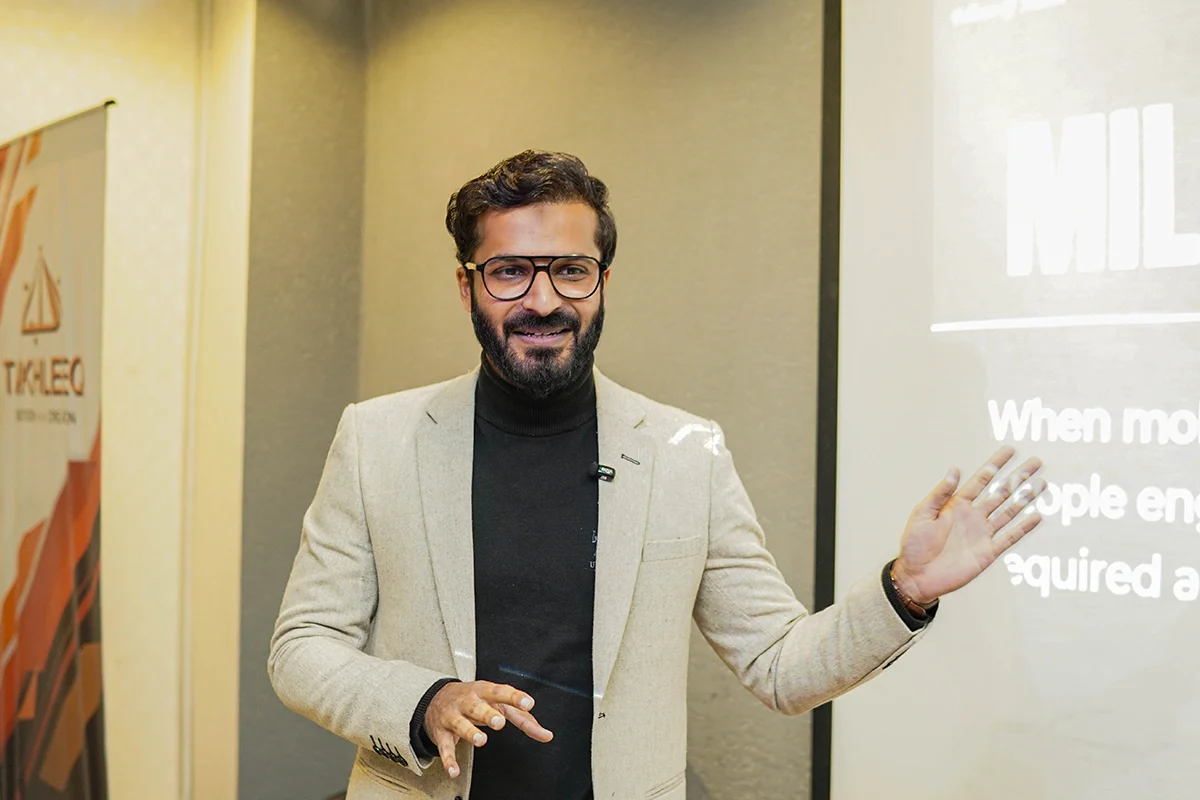 Swipe Right to Freedom - University of Central Punjab