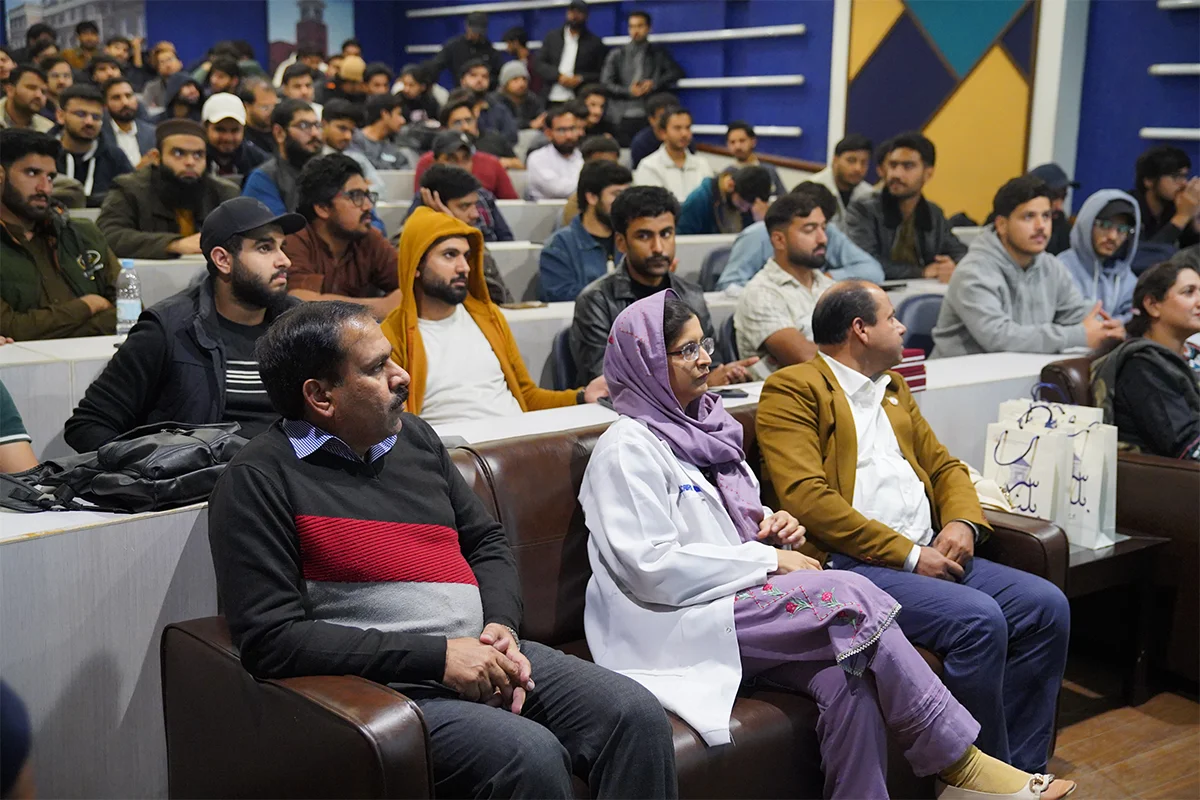 VIS x Sundas Foundation Seminar on Social Responsibility and Blood Donation (9)