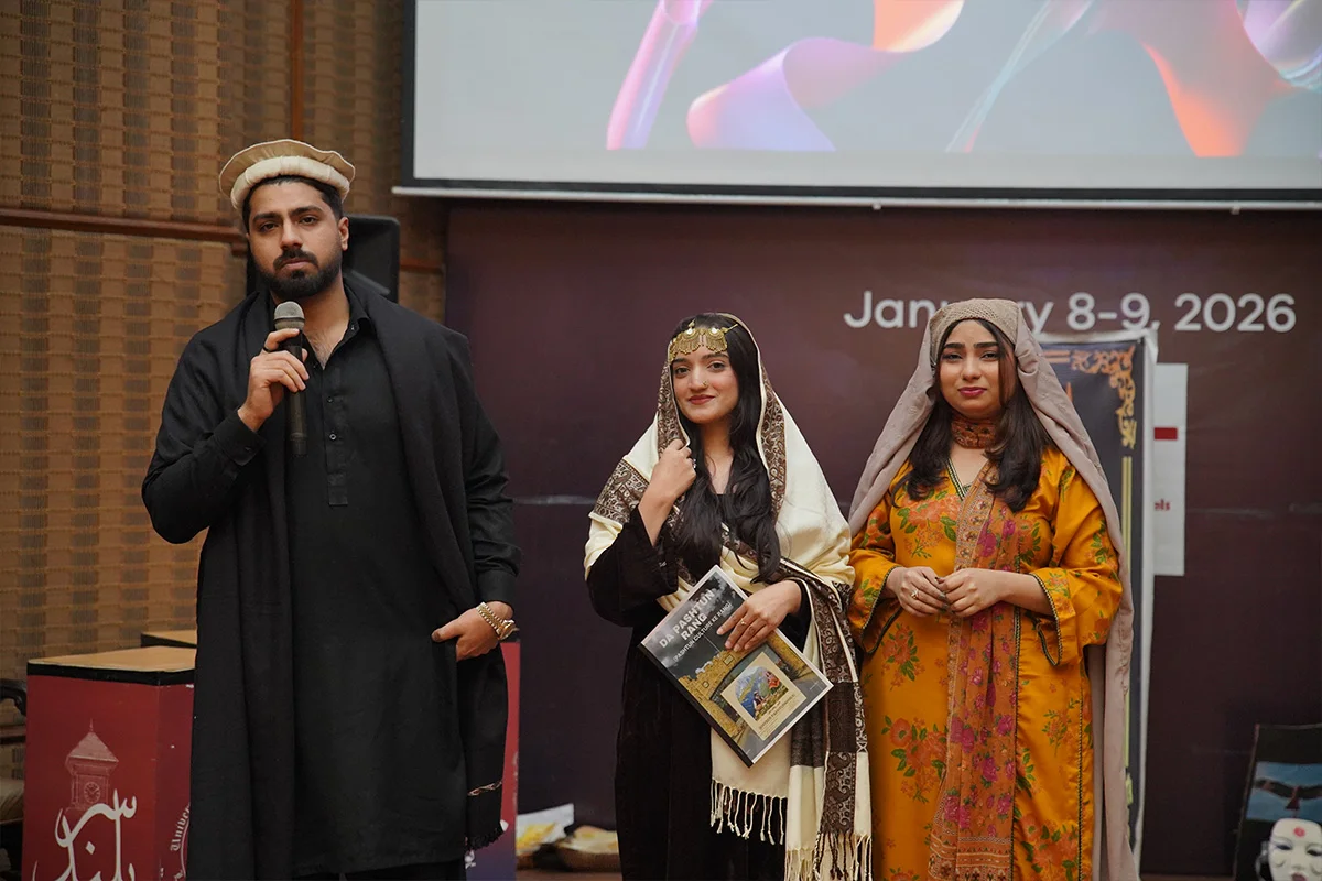 's Project Display (9)