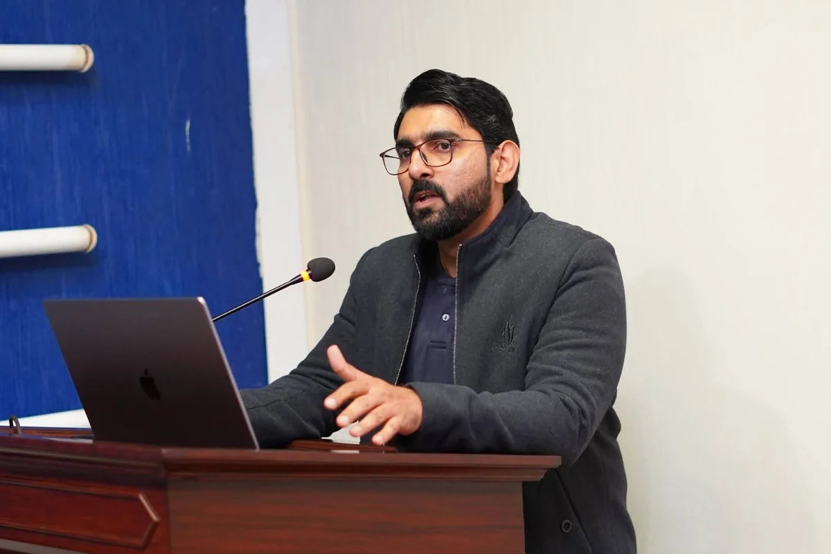 From Development Life Cycle to Hosting Mobile Apps and Career Opportunities (2)