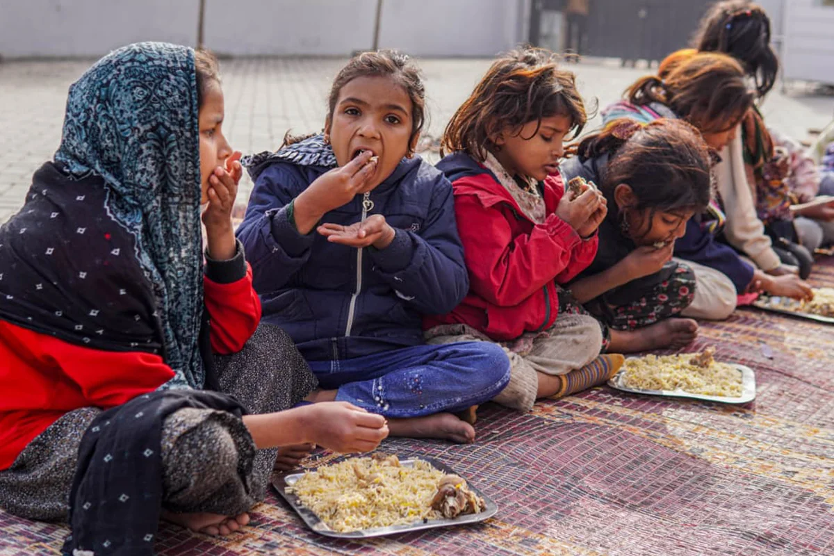 IBTIDA Food Drive with Allah Walay Trust (6)