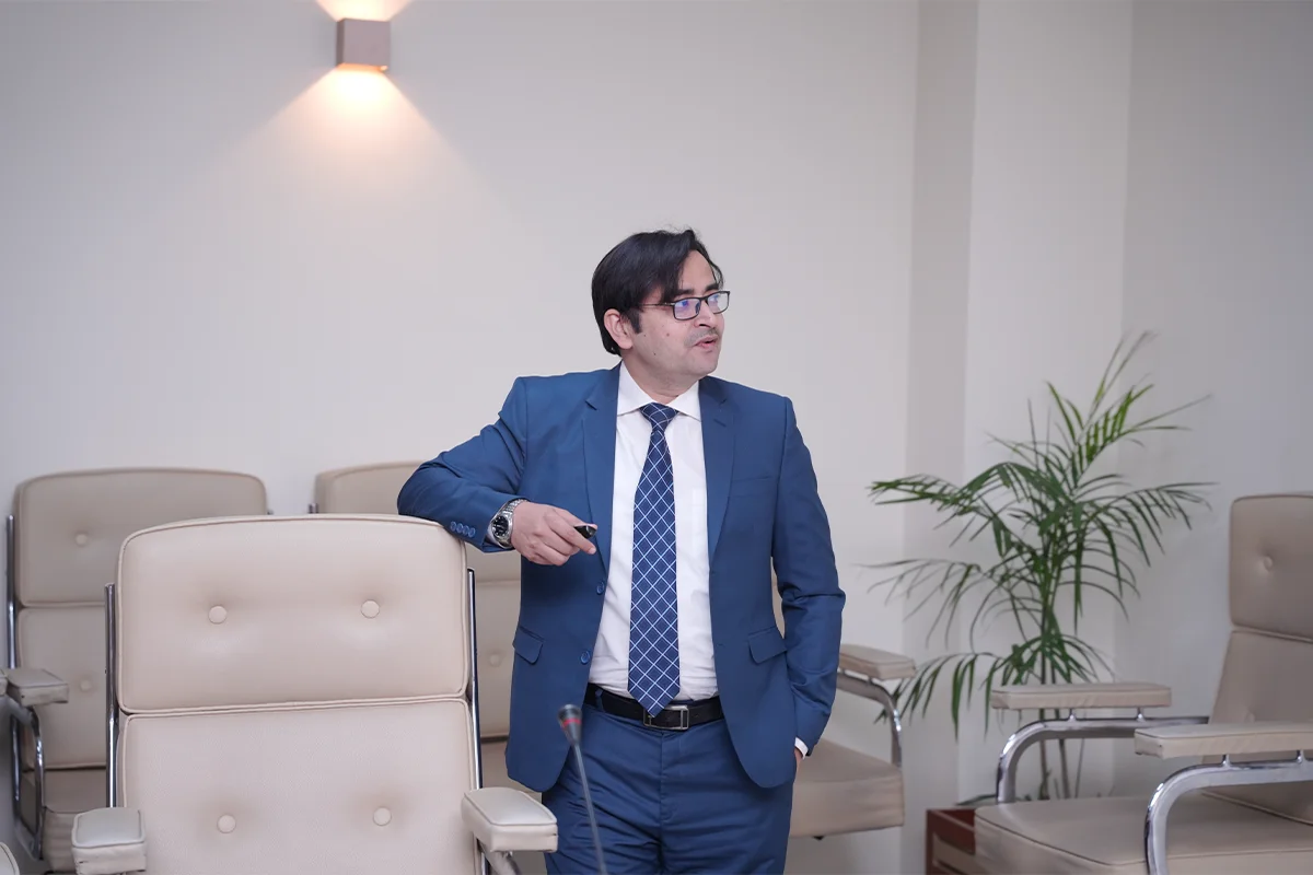 's Visit to UCP (10)