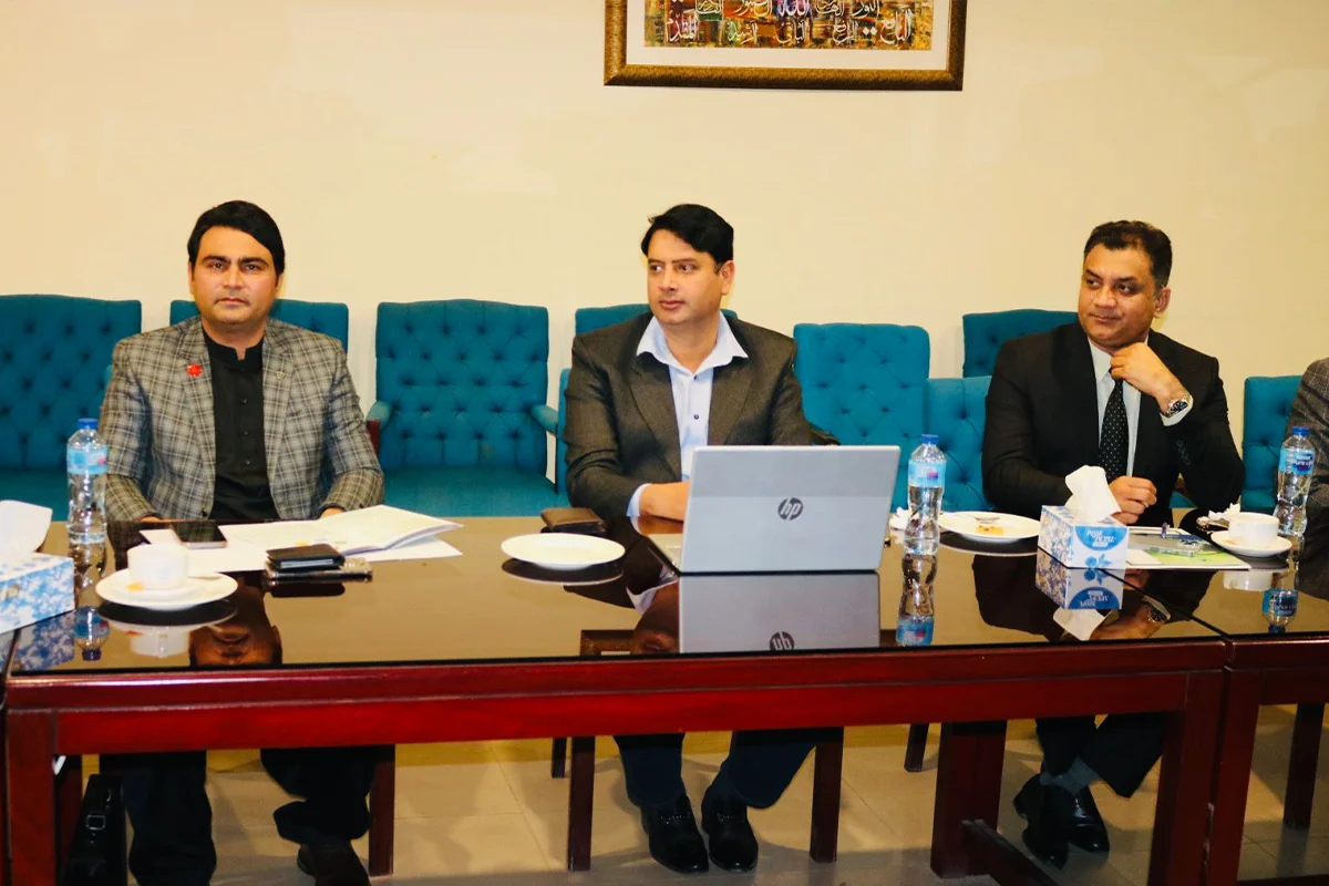 's Participation in HEC’s National Curriculum Review Comm (3)