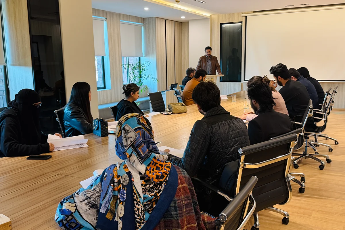 's Motivational Talk and Orientation Session (5)