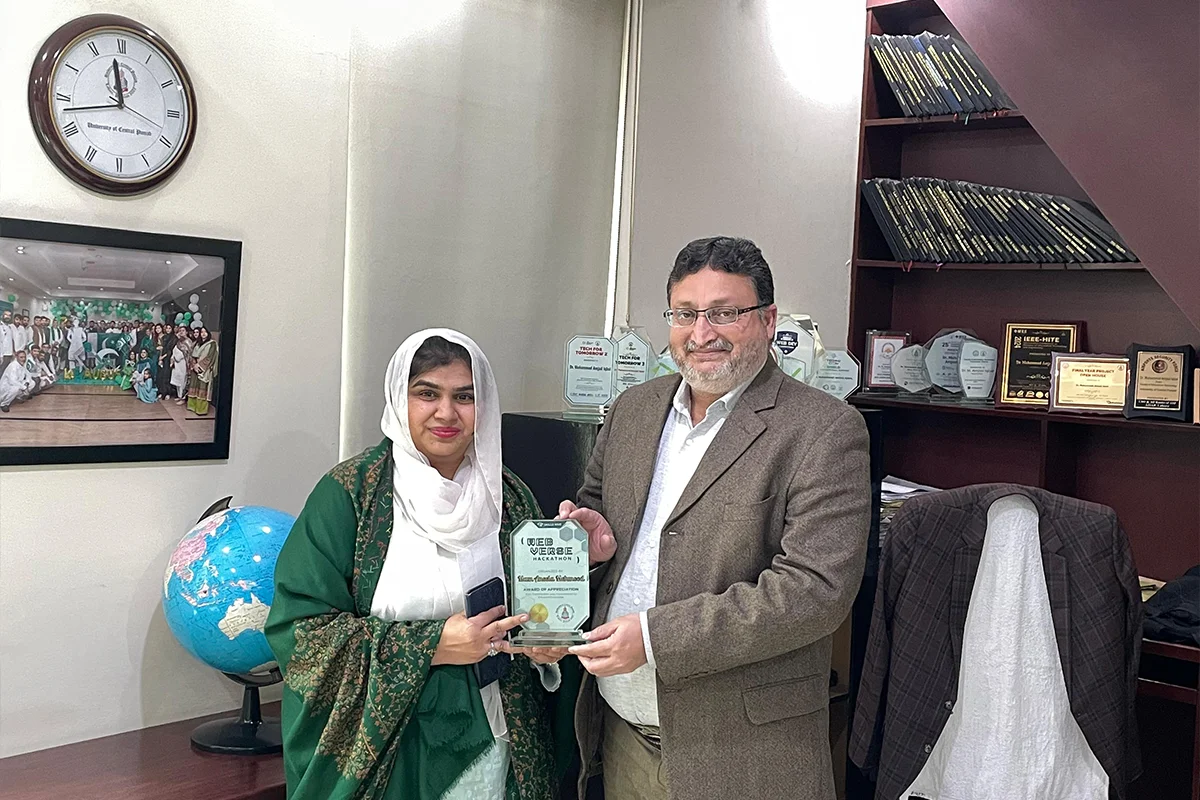 Webverse Hackathon Prize Distribution Ceremony (2)