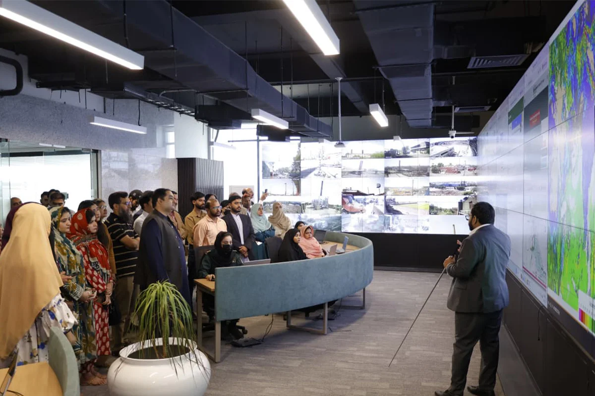 Dr. Muhammad Pervaiz Represented UCP at Green Building Headquarters Briefing (2)