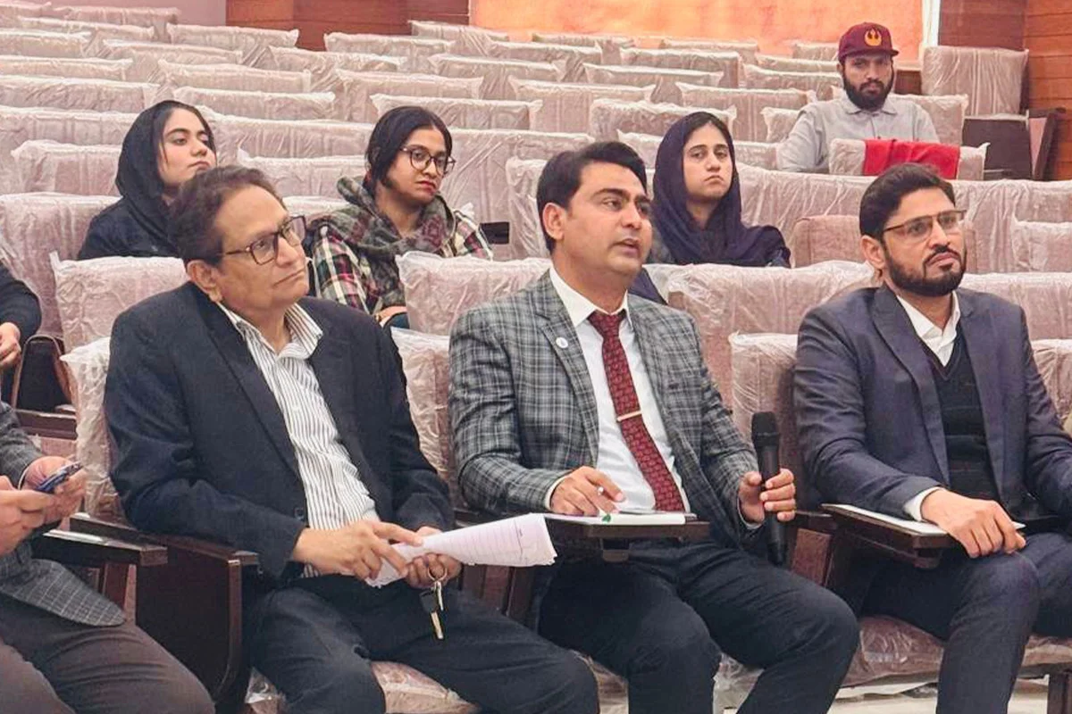 Prof. Dr. Muhammad Naveed Visited University of Lahore as an External Examiner (2)