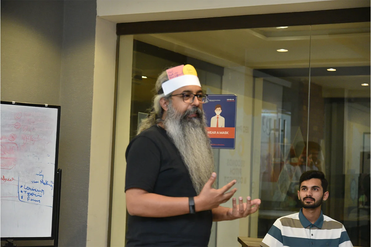 60 Seconds Pitch and Connect (4)