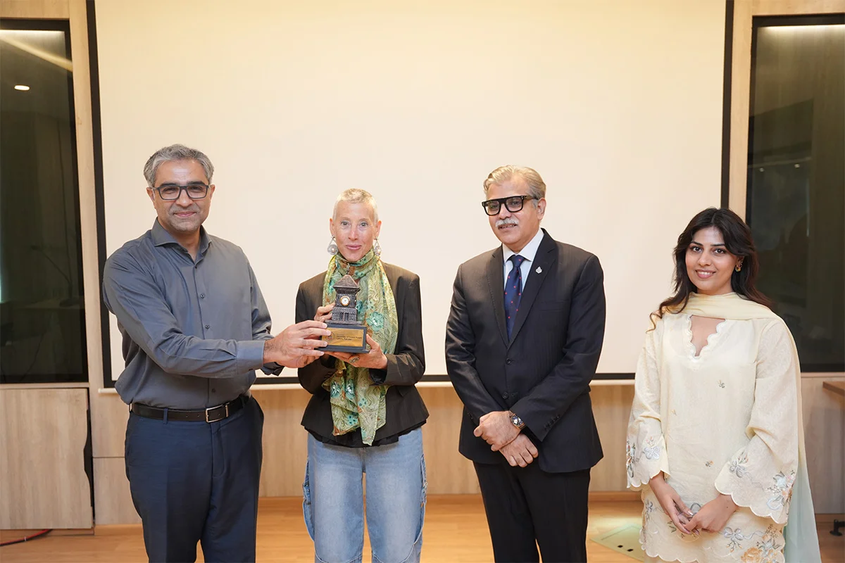 Academic Voice & Influence (16)