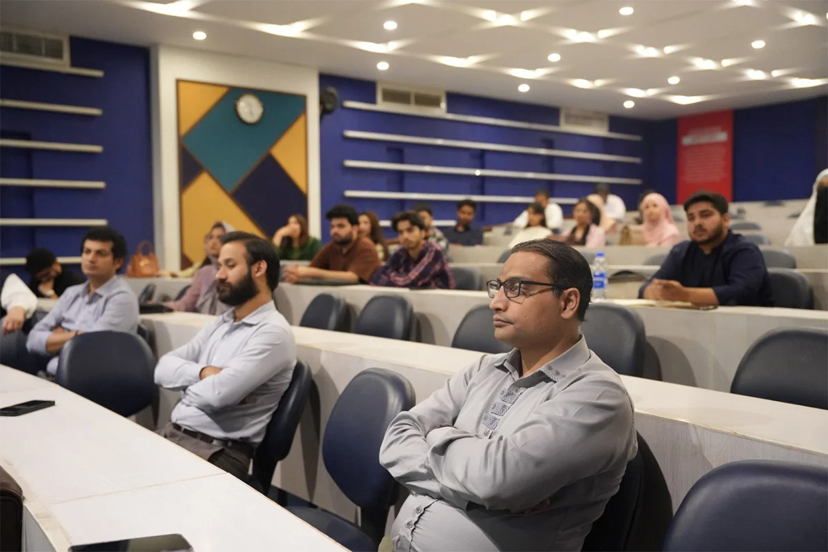 Social Media Marketing & Performance Advertising (1)