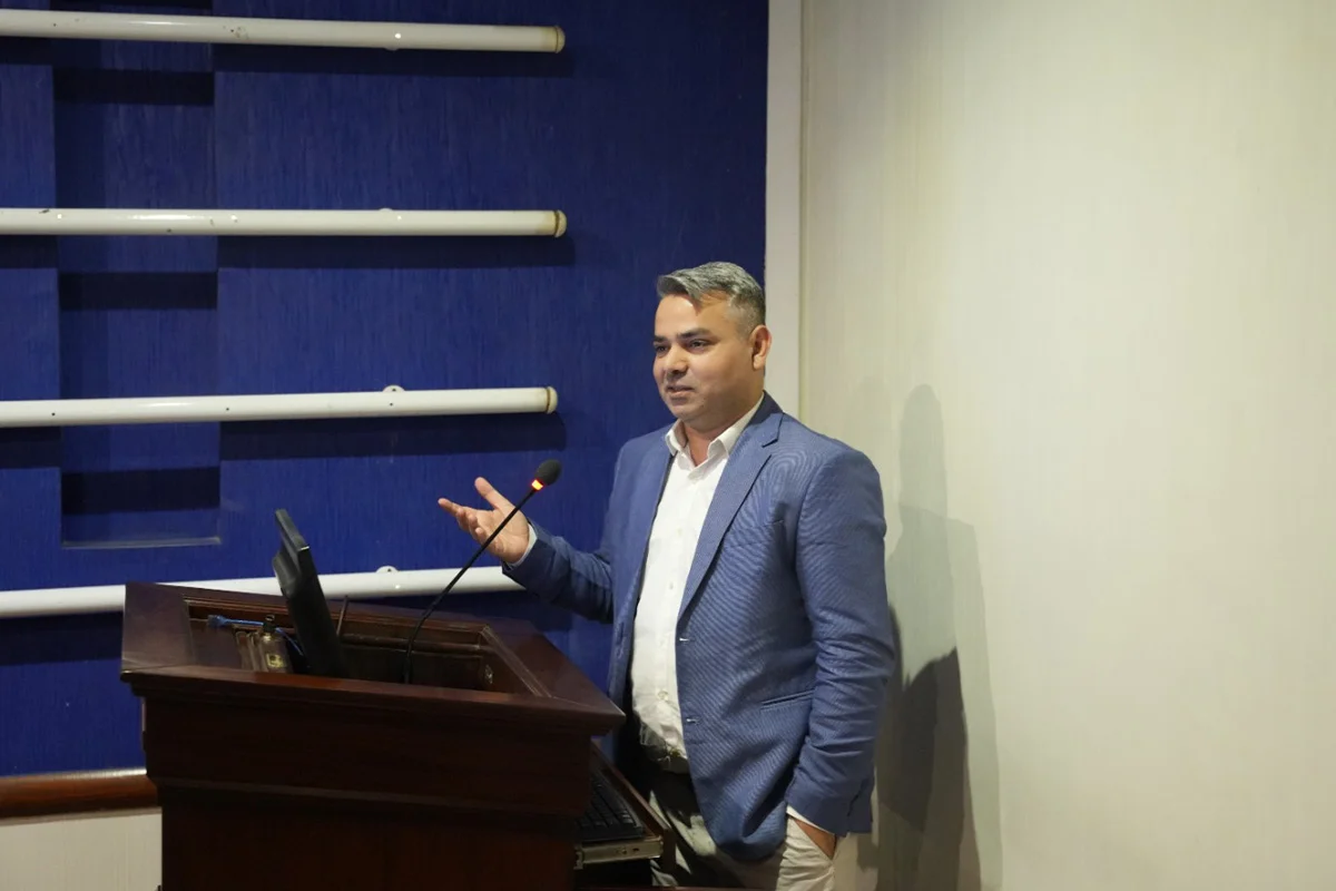 Social Media Marketing & Performance Advertising (7)