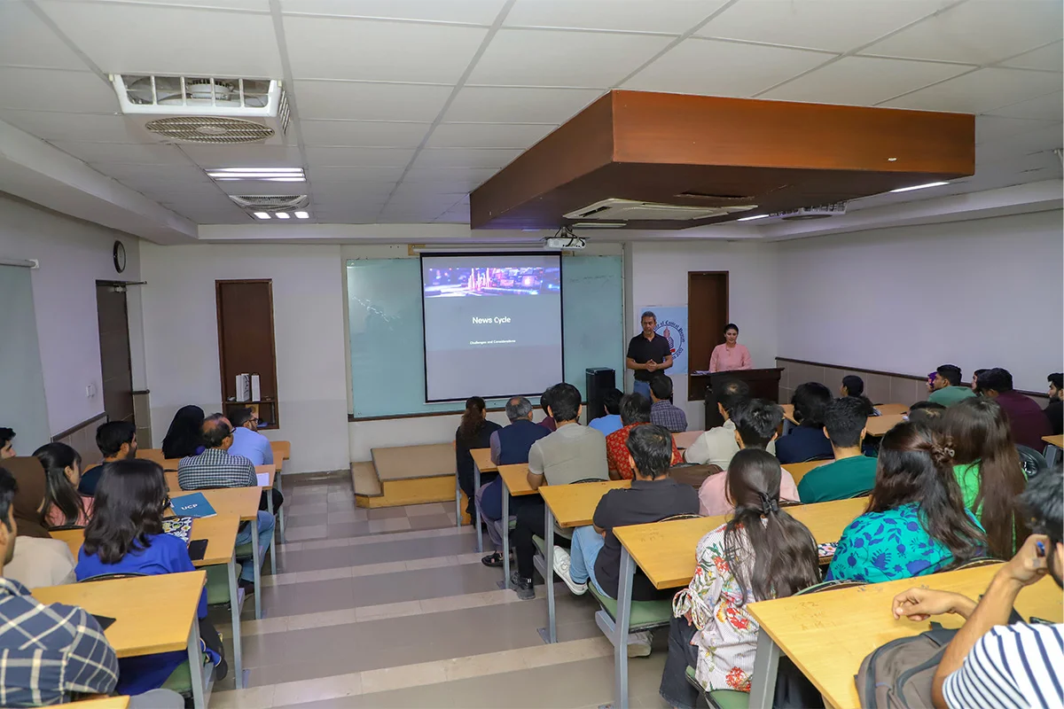 The News Cycle Ethics & Journalism (4)