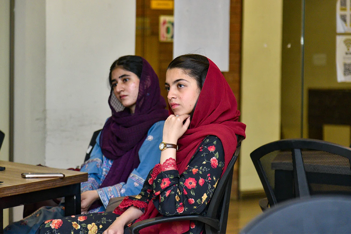 The Power Within Values, Behaviour & Personal Identity (6)