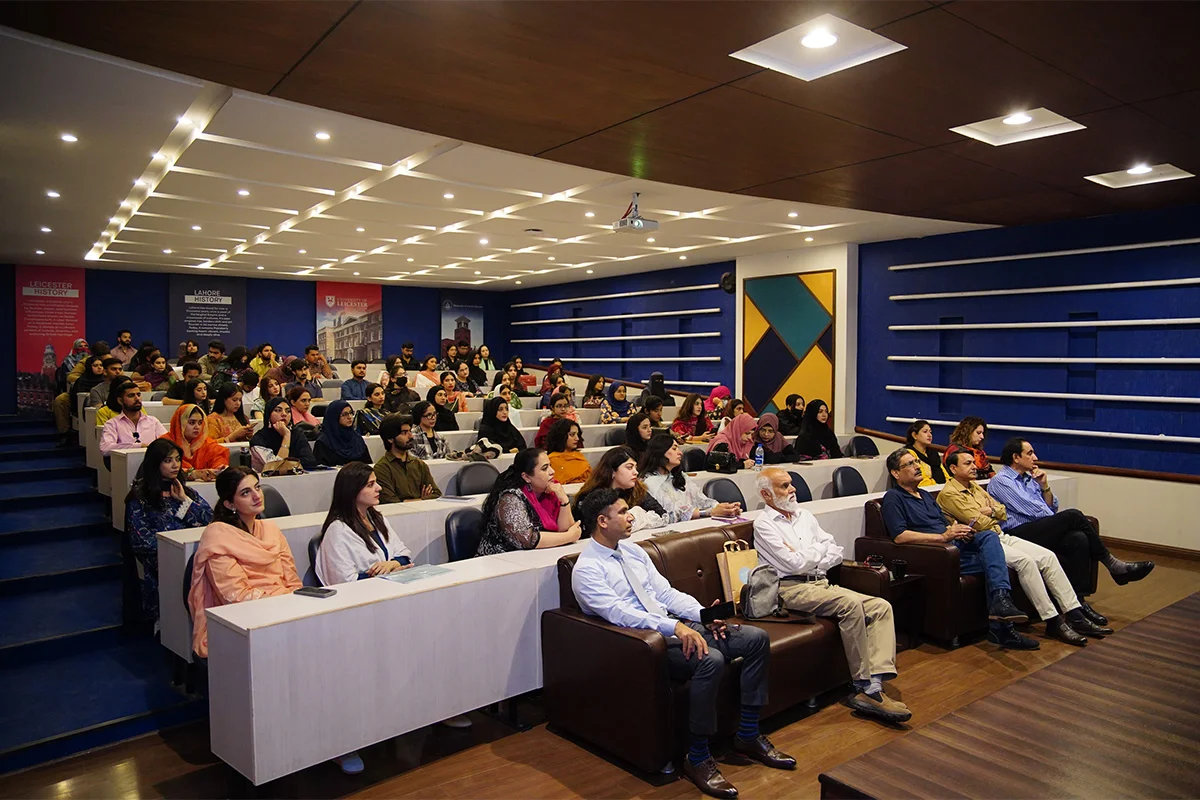 The Role of Artists & the Presence of Socio-Political Content (3)