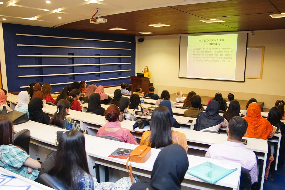 The Role of Artists & the Presence of Socio-Political Content (5)