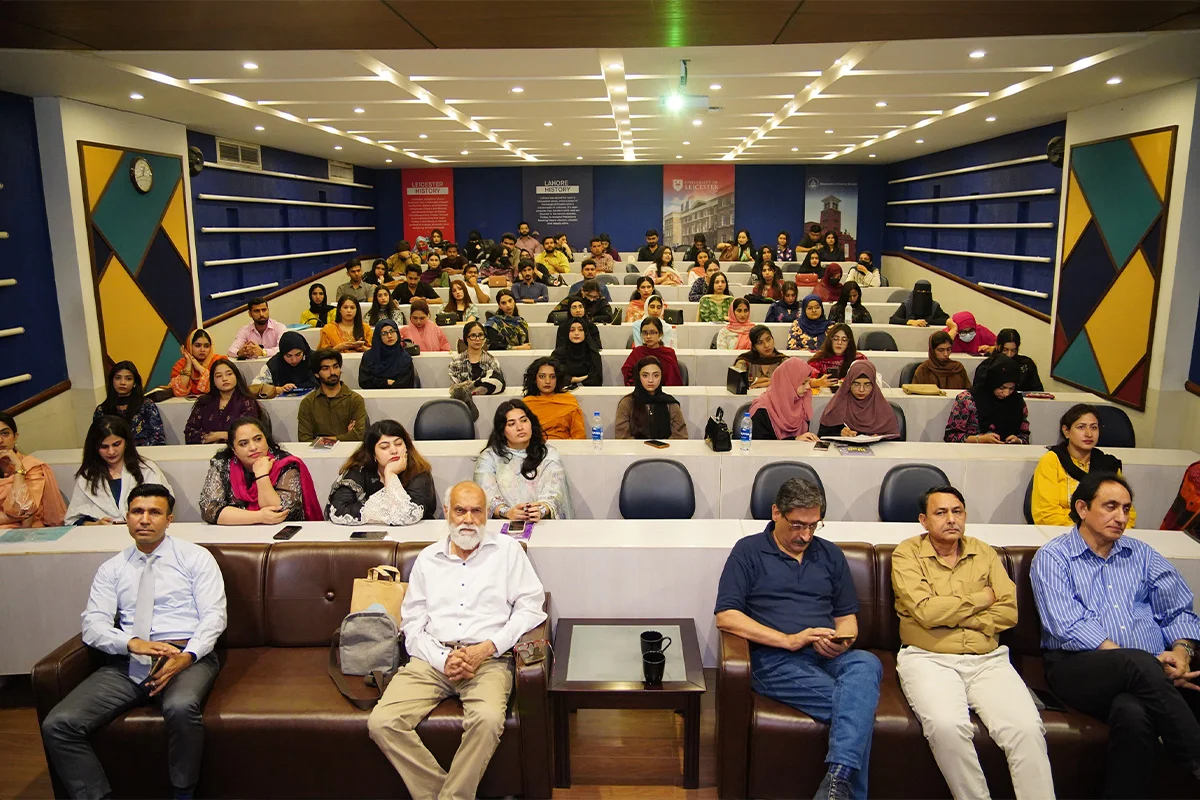 The Role of Artists & the Presence of Socio-Political Content (6)