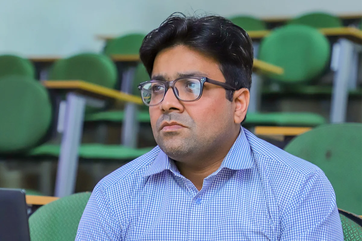 Transforming Ideas into Research Papers with AI (5)