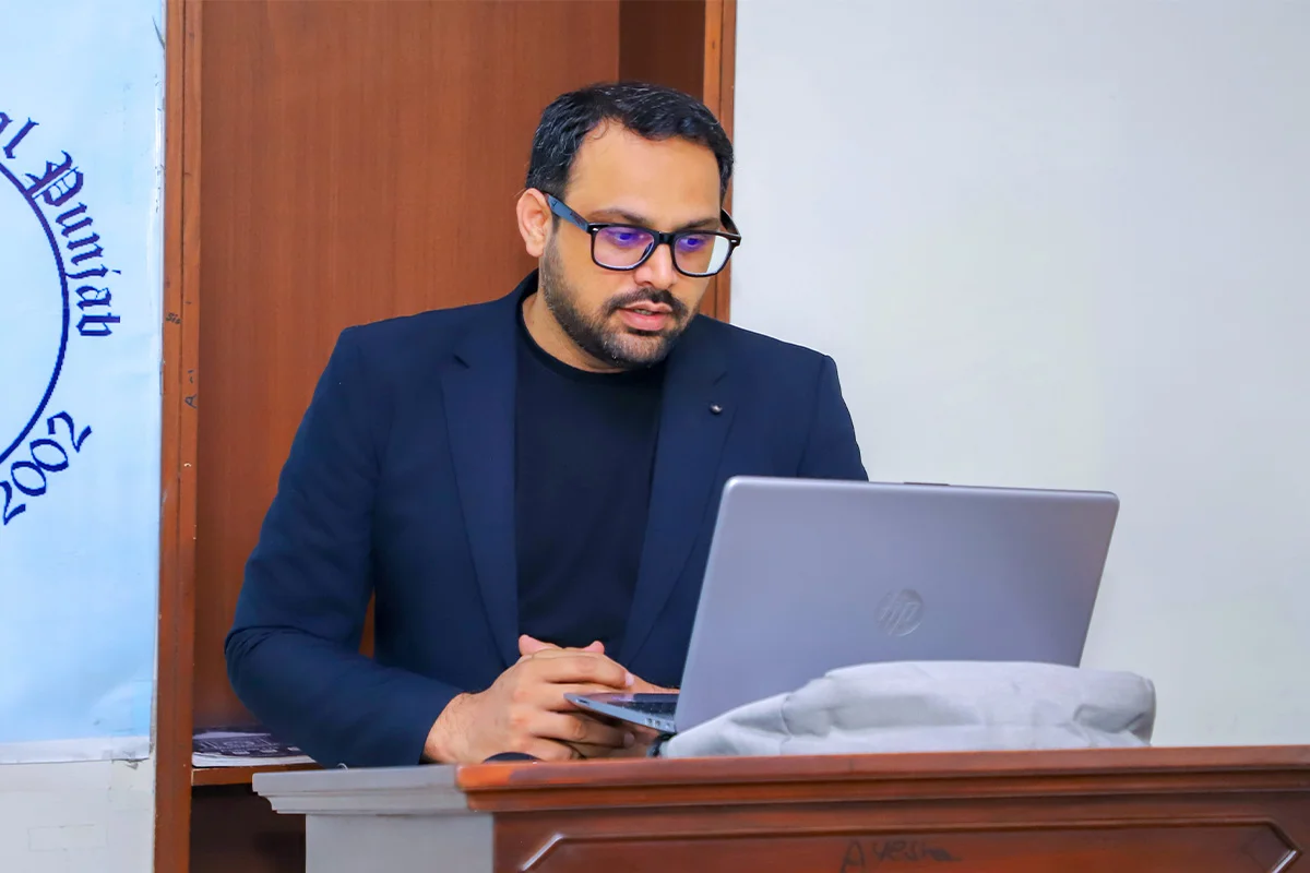 Transforming Ideas into Research Papers with AI (6)