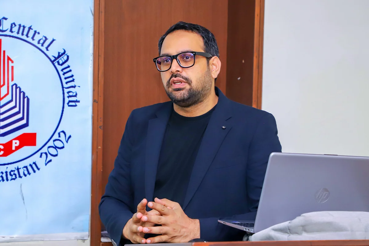 Transforming Ideas into Research Papers with AI (8)