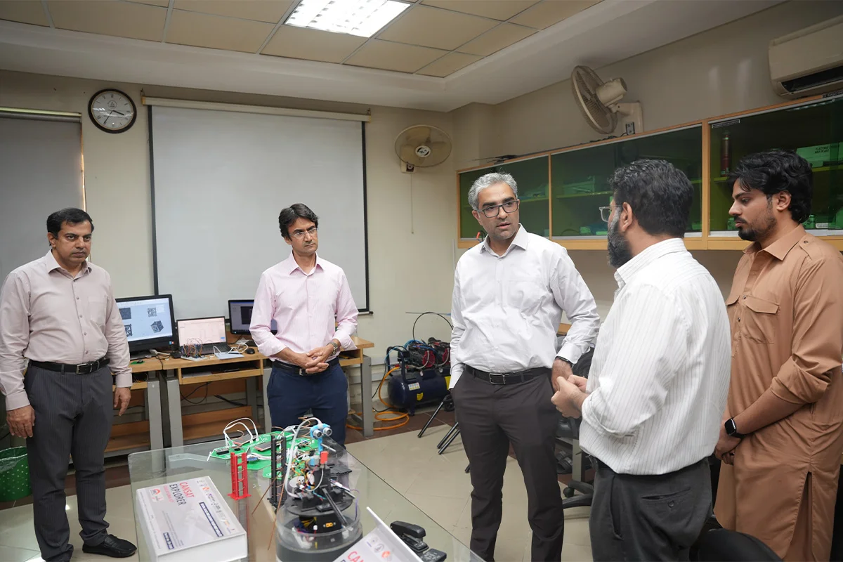 UCP Multi-Satellite Ground Station and Aviation Data Hub (3)