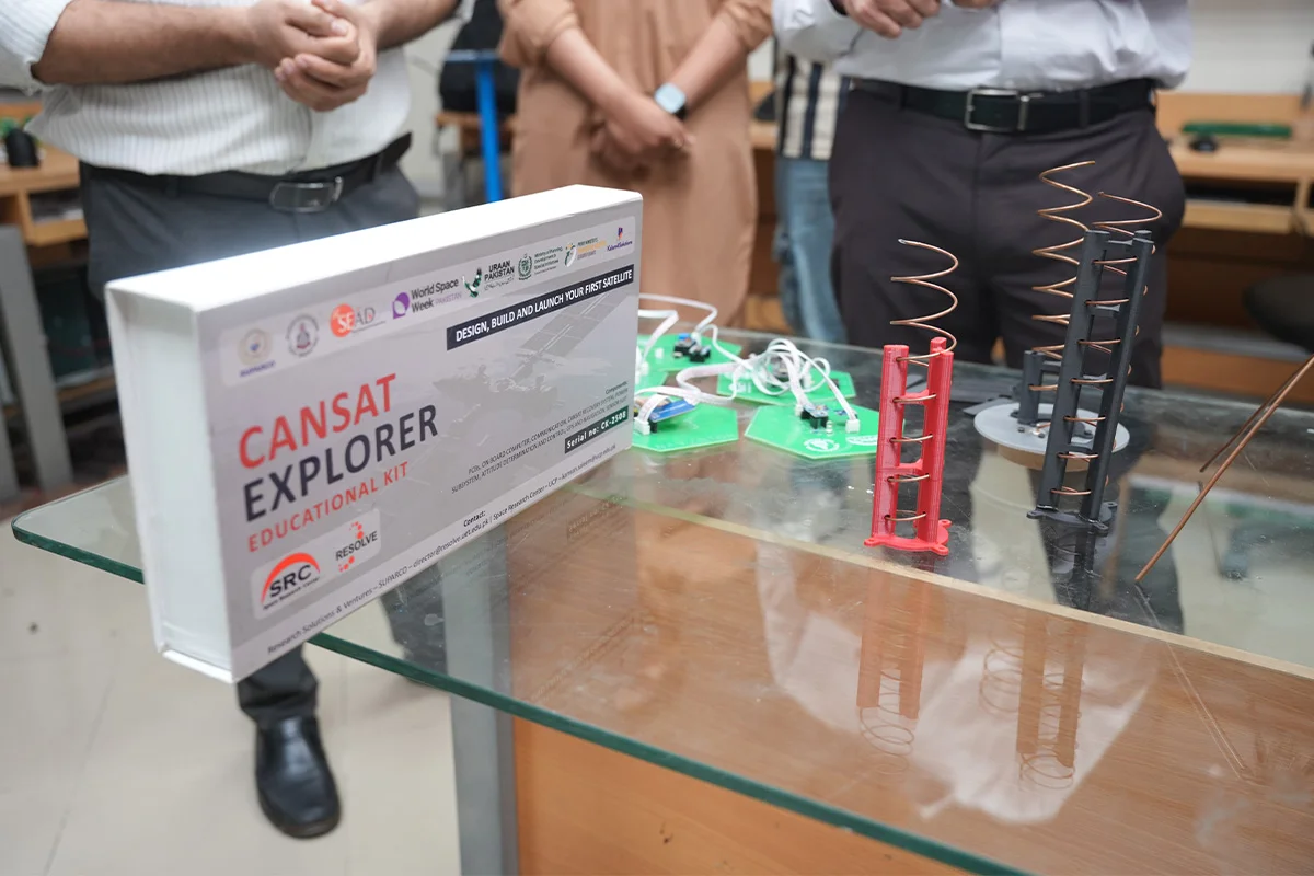 UCP Multi-Satellite Ground Station and Aviation Data Hub (6)