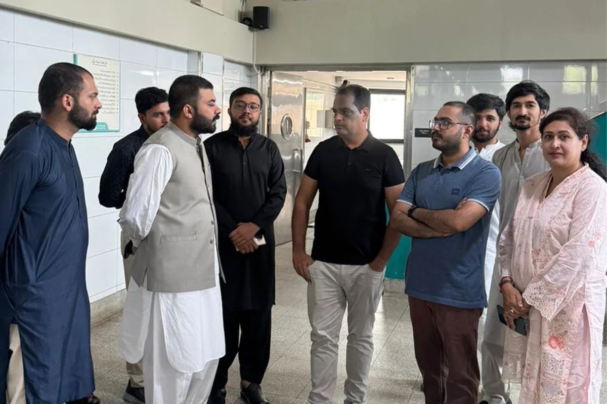 Faculty of Languages & Literature’s Study Tour to Allah Waly Trust (4)