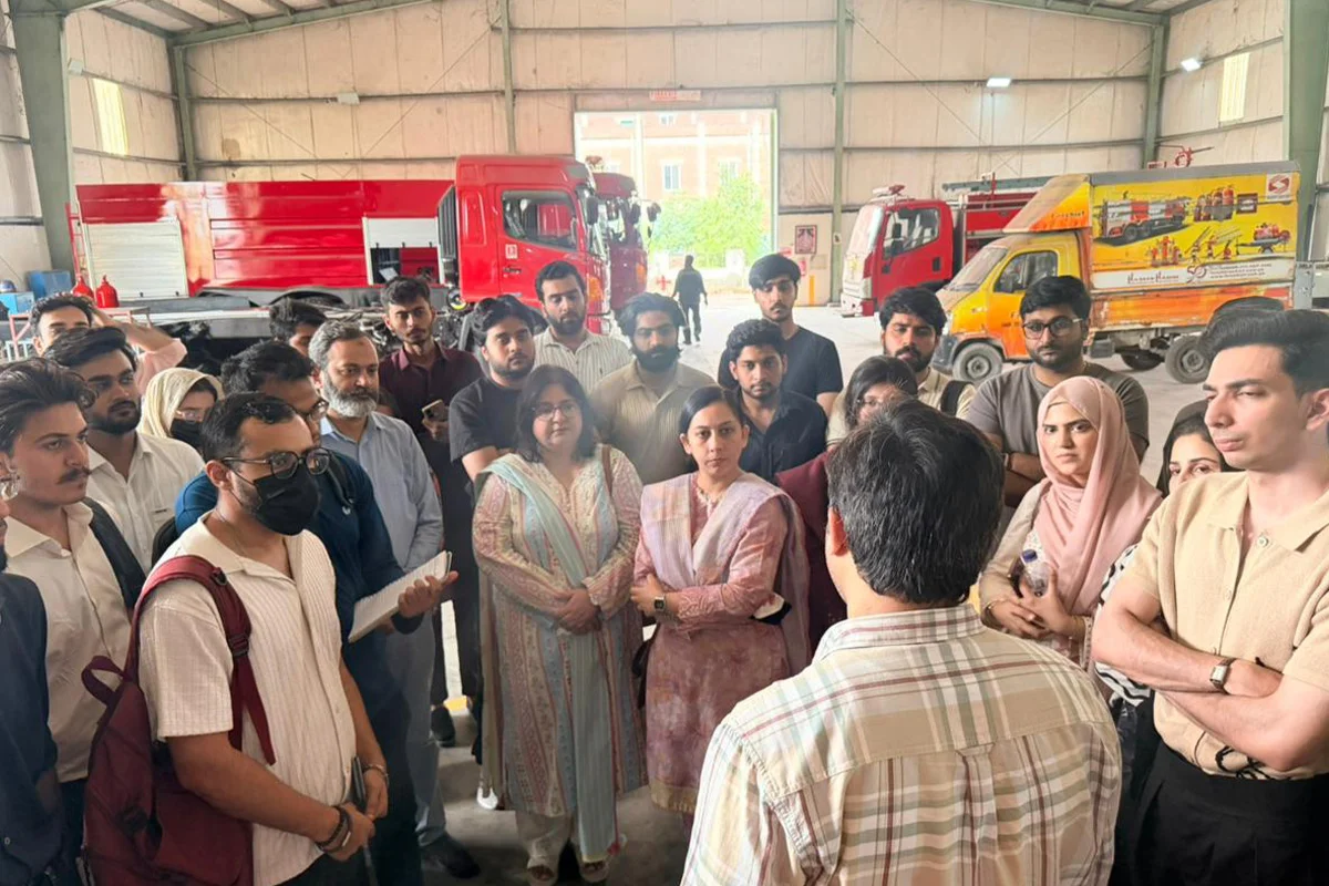 ' Industry Visit to Haseen Habib Corporation Pvt. Ltd (3)