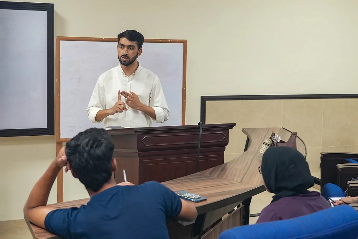 Parliamentary Debating Championship (4)