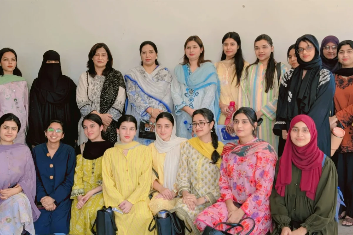 's Guest Lecture at Kinnaird College for Women (1)