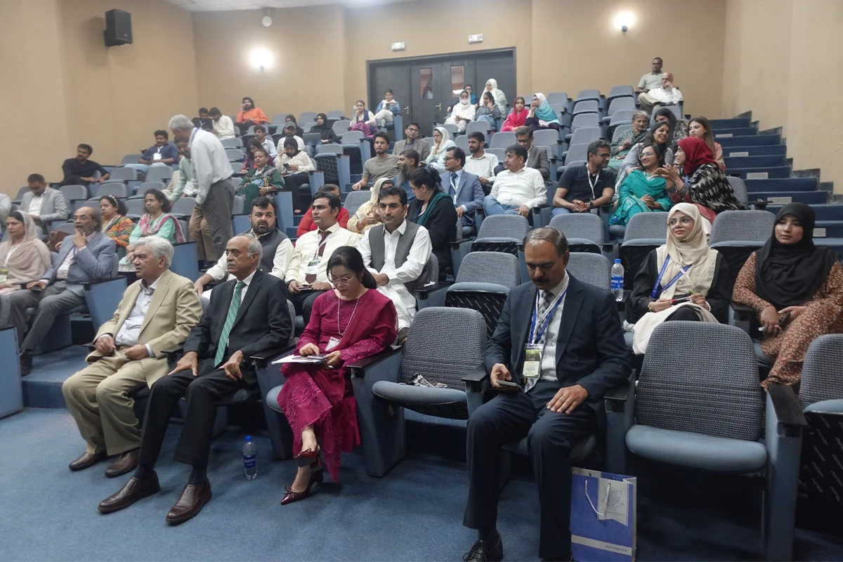 Prof. Dr. Muhammad Naveed’s Keynote Talk in International Conference on Life Sciences for Resilient Systems and Sustainable Futu (2)