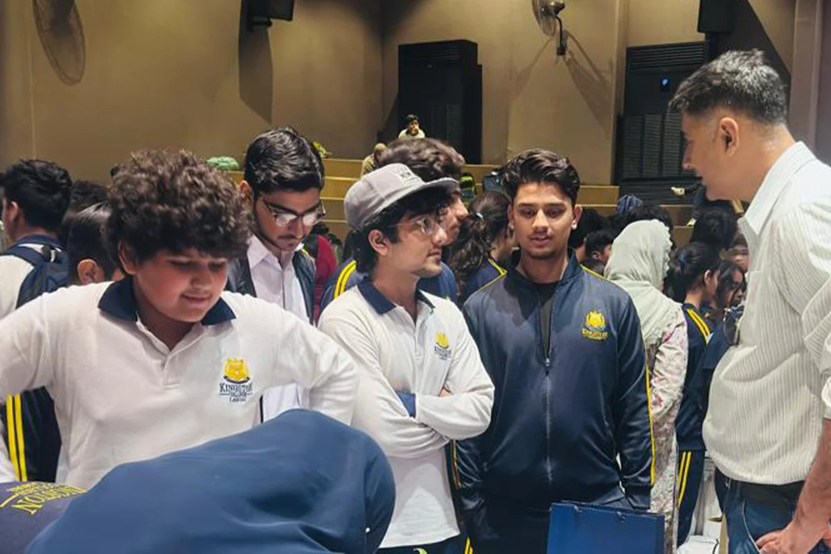 's Participation in Education Expo, Kingston College (2)