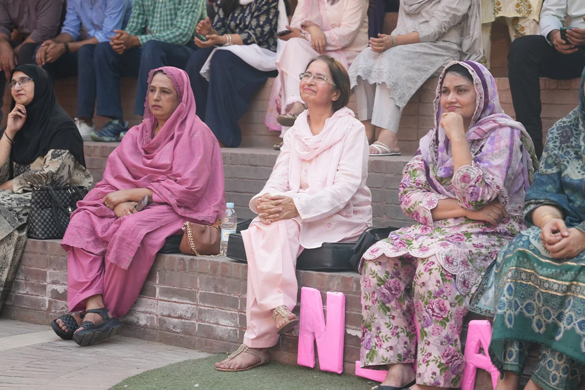 چند خط ماں کے نام (9)